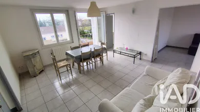 Appartement à Carpentras (84200)