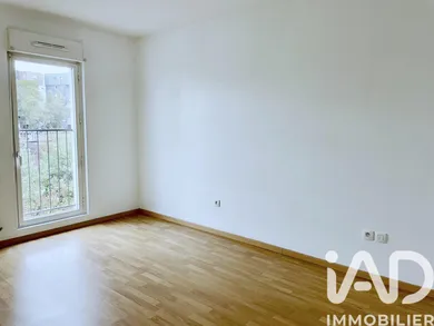 Appartement à Bordeaux (33300)
