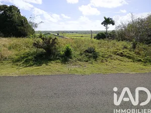 Terrain à Anse-Bertrand (97121)