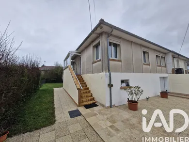 House in La Rivière-de-Corps (10440)