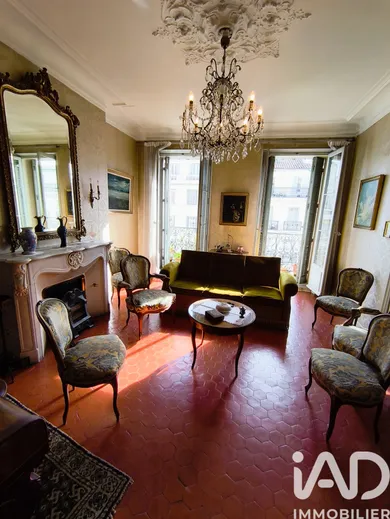 Apartment in Toulon (83000)