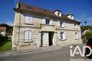 Immeuble à Neuilly-sous-Clermont (60290)