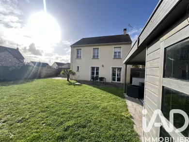 House in Montereau-sur-le-Jard (77950)
