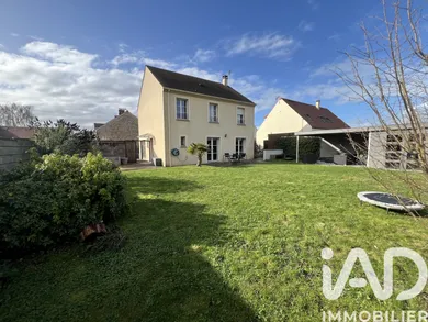 House in Montereau-sur-le-Jard (77950)