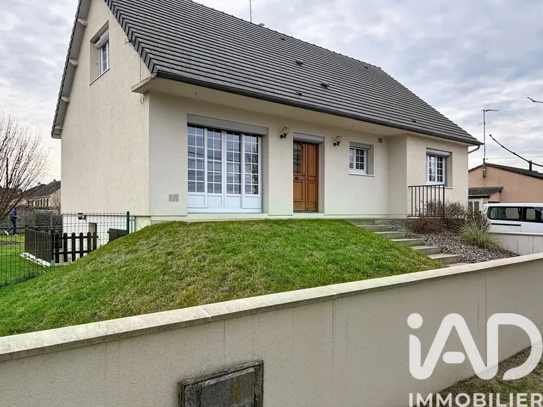 Maison 6 pièces 168 m² · à Béville-le-Comte · 168 m² · 249 000 €