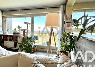 Appartement à Charleville-Mézières (08000)