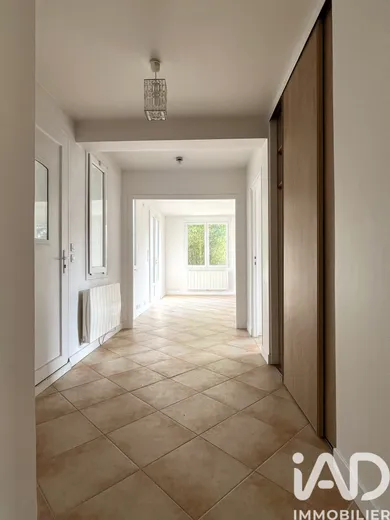 Apartment in Rueil-Malmaison (92500)