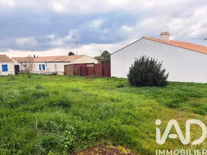 Terrain à bâtir à Vairé (85150)