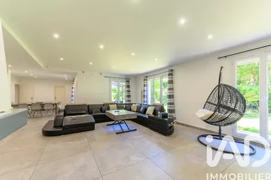 Maison à La Queue-en-Brie (94510)