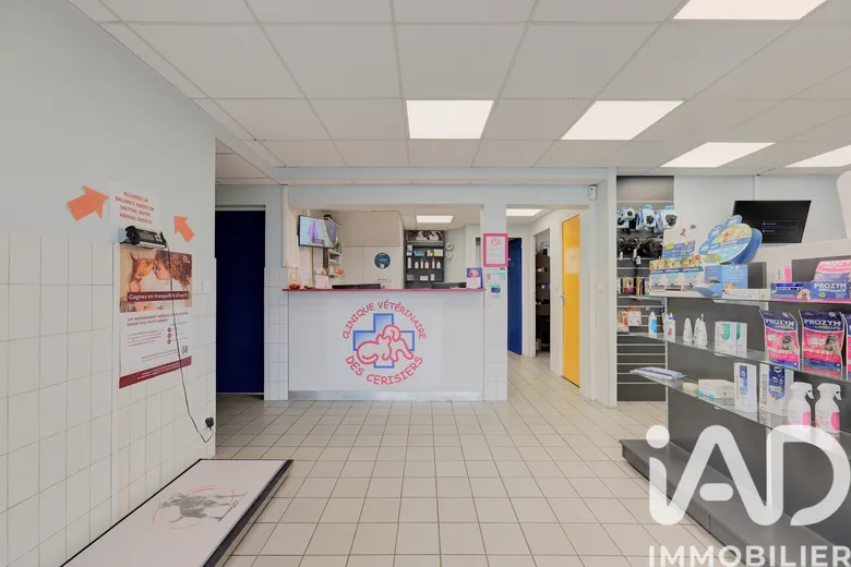 Immeuble 264 m² · à Thorigny-sur-Marne · 264 m² · 526 000 €