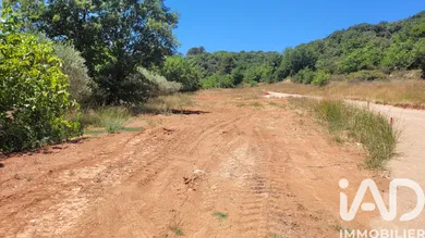 Terrain à bâtir à Montmeyan (83670)