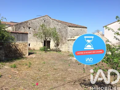 Barn in Hiersac (16290)