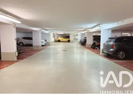 Parking à Paris (75011)