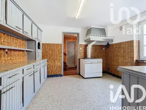 Maison de village à Mailly-le-Château (89660)