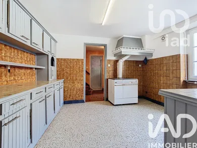 Maison de village à Mailly-le-Château (89660)