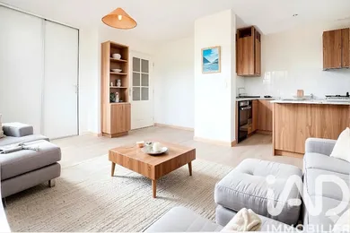 Apartment in Saint-Priest (69800)