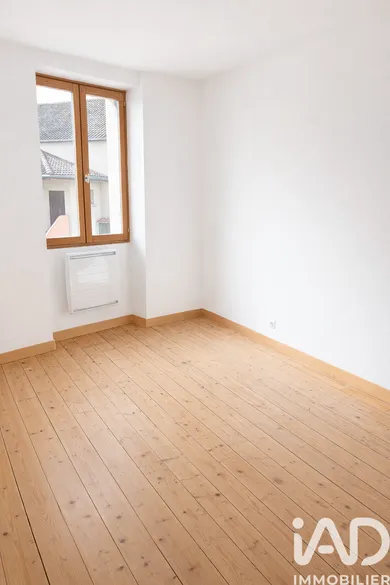 Maison de village à Nervieux (42510)
