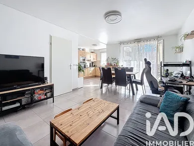 Apartment in Viry-Châtillon (91170)