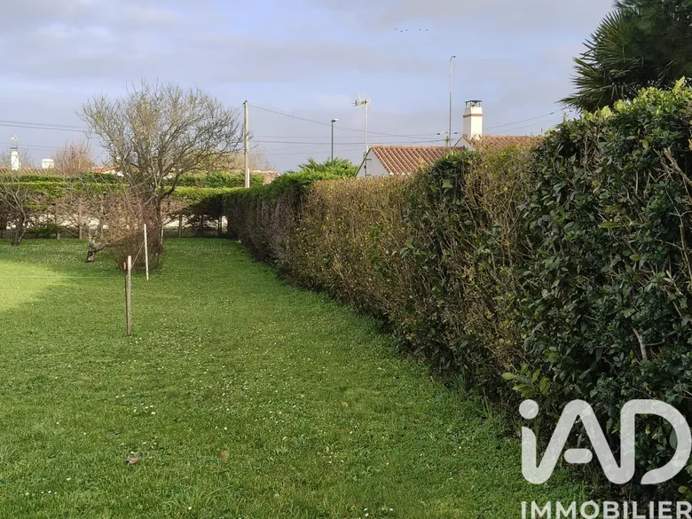 Terrain à Barbâtre (85630) · 118 900 €