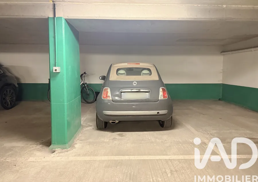 Parking à Le Chesnay (78150) photo 3