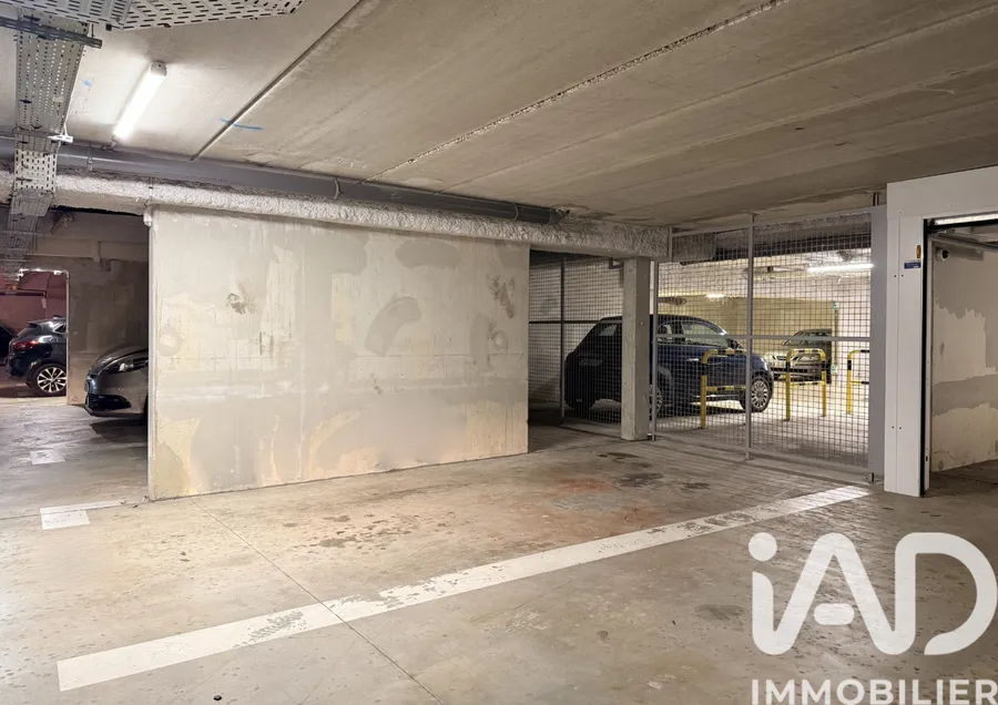 Parking à Guyancourt (78280) photo 3
