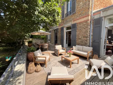 Maison à Vaucresson (92420)