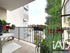 Apartment in Viroflay (78220)