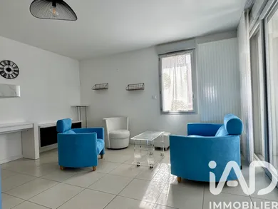 Apartment in La Rochelle (17000)