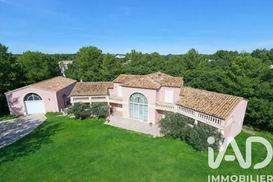 Mansion in Nîmes (30900)