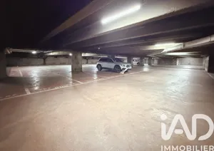 Parking in Paris (75013)