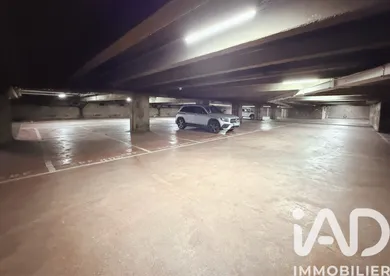 Parking in Paris (75013)