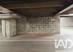 Parking in Paris (75013)