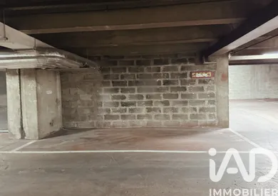 Parking à Paris (75013)