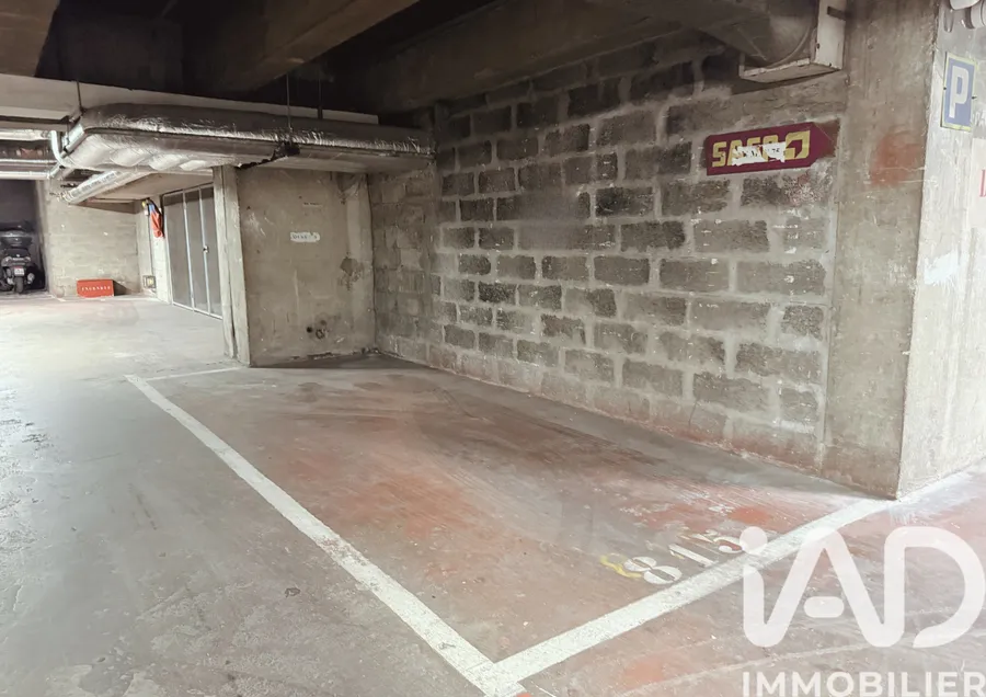 Parking à Paris (75013) photo 3