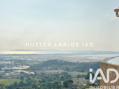 Apartment in Hyères (83400)