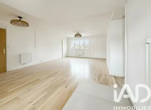 Apartment in Francheville (69340)