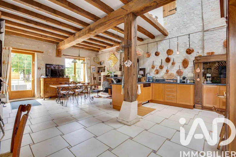 Maison 14 pièces 385 m² · à Châtillon-sur-Cher · 385 m² · 417 000 €