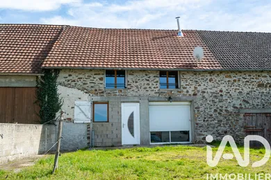Village house in Saint-Cyr-les-Champagnes (24270)