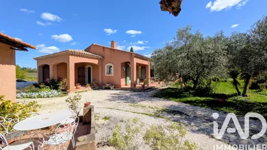 Maison traditionnelle à Saint-Cyr-sur-Mer (83270)