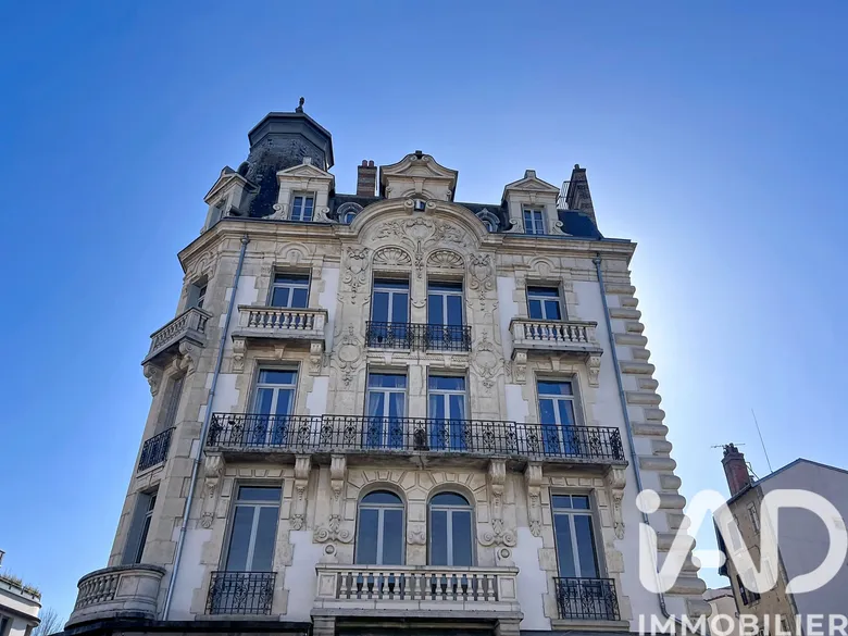 Appartement 4 pièces 103 m² · à Le Puy-en-Velay · 103 m² · 220 000 €