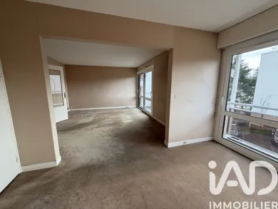 Apartment in Palaiseau (91120)