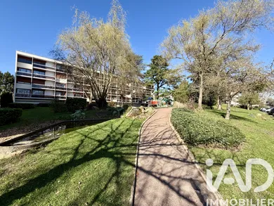 Apartment in Palaiseau (91120)