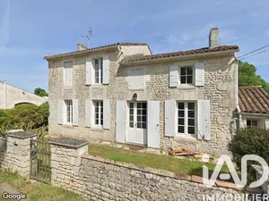 Maison de campagne à Saint-Romain-de-Benet (17600)