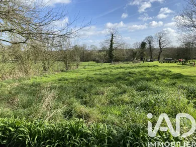 Building plot in Jugon-les-Lacs (22270)