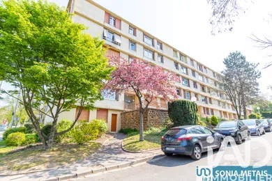 Apartment in Savigny-sur-Orge (91600)