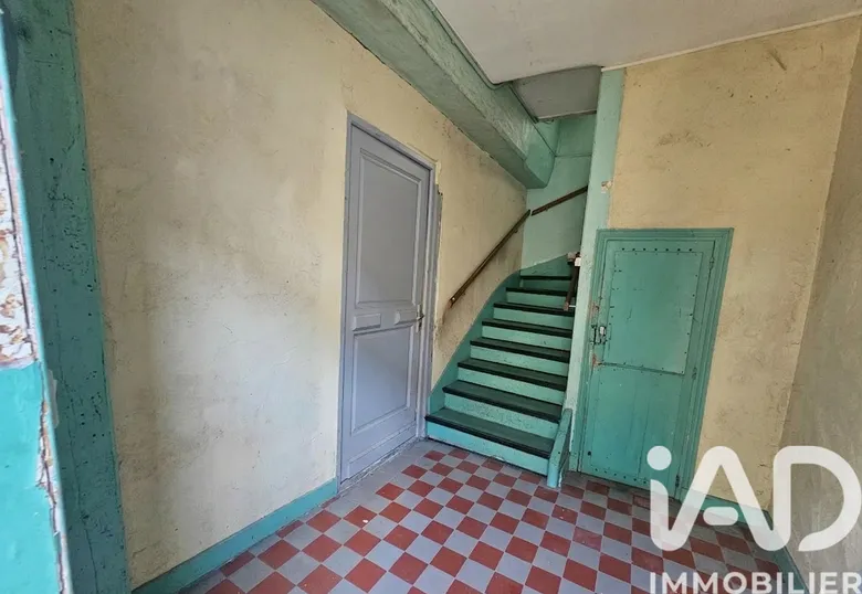 Immeuble 2 pièces 108 m² · à Joigny · 108 m² · 70 000 €