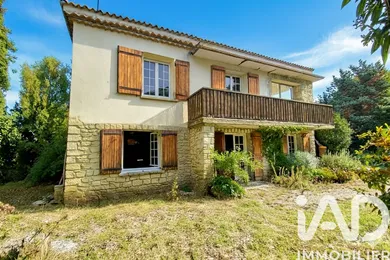 Maison traditionnelle à Velleron (84740)