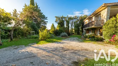 Maison traditionnelle à Velleron (84740)
