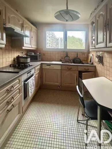 Apartment in Asnières-sur-Seine (92600)