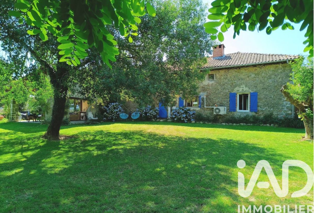maison à Saint-Junien